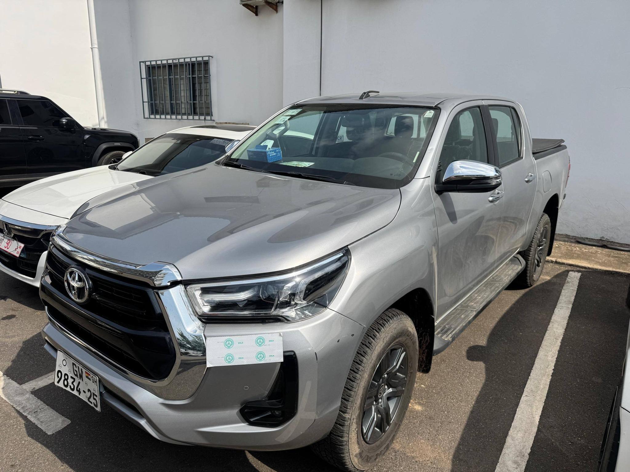 Suspected Armed Robber Killed as Police Recover Stolen Vehicle in Ghana