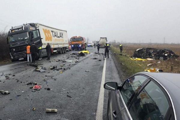 Tragic Accident Claims Lives of Seven PAOK Fans En Route to Europa League Match